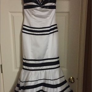 Sweetheart top with mermaid bottom